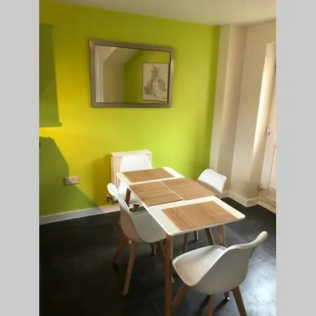 Dudley House **Staycation & Contractors** Sleeps 7 Tipton Exterior photo
