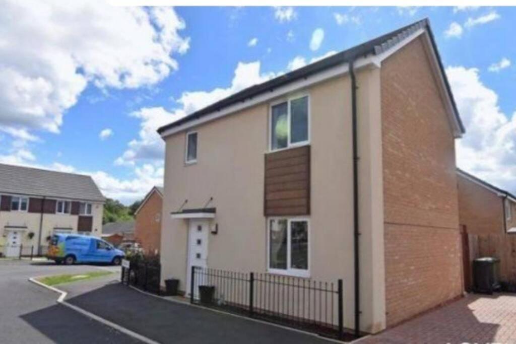 Dudley House **staycation & Contractors** Sleeps 7 * Tipton